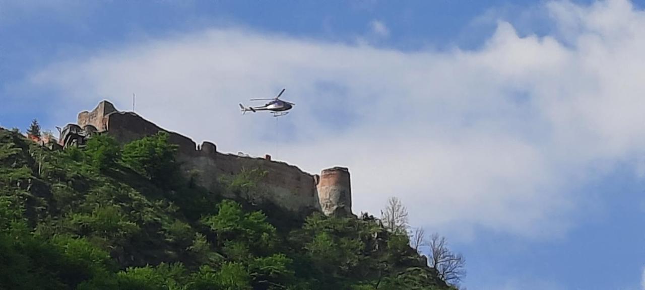 Casă de vacanţă ,,La Vălucu Curtea de Argeş Exterior foto